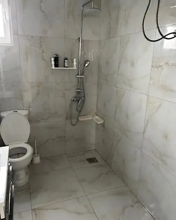 דירה Big House With Swimming Pool *