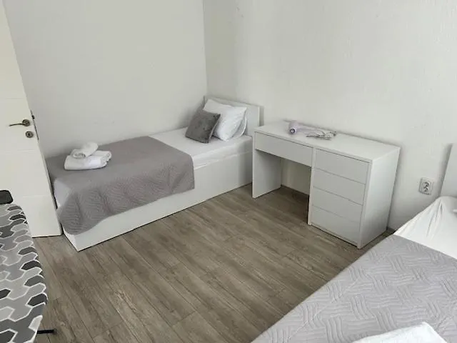 Big House With Swimming Pool * Skopje